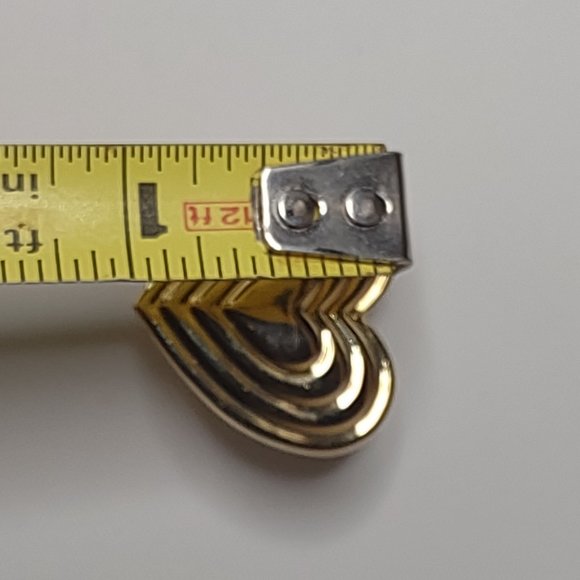 The Variety Club Metal Heart Brooch - Picture 11 of 11